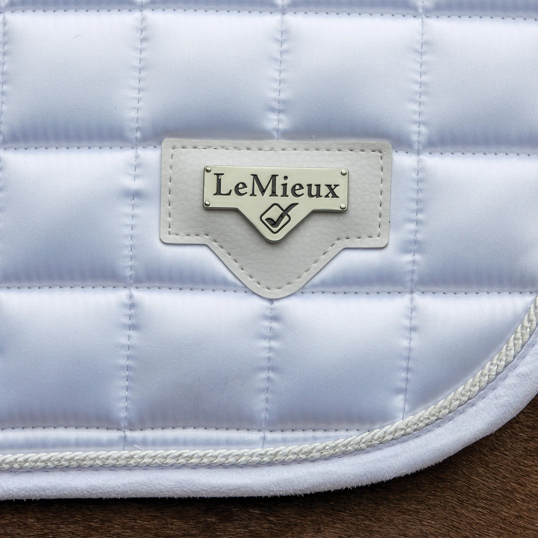 LeMieux® Loire Classic Close Contact Saddle Pad 5 LeMieux® Loire Classic Close Contact Saddle Pad - Image 3