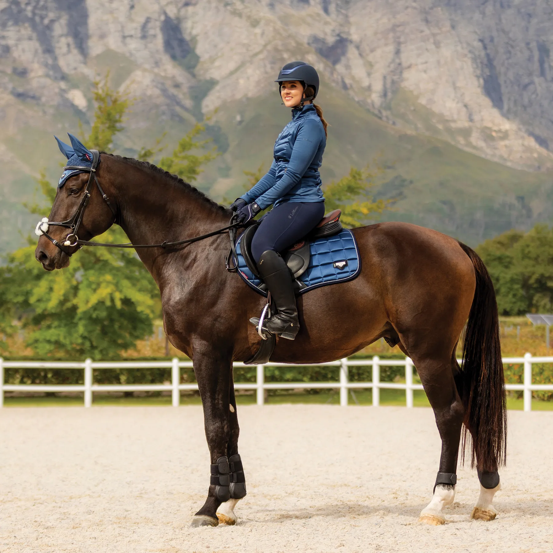 LeMieux® Loire Classic Close Contact Saddle Pad 8 LeMieux® Loire Classic Close Contact Saddle Pad - Image 6